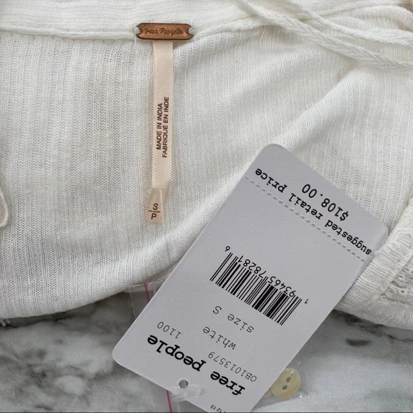 Free People NWT Set To Stun Tunic Top Long Sleeve V Neck Hi Low White Small New - Picture 5 of 7